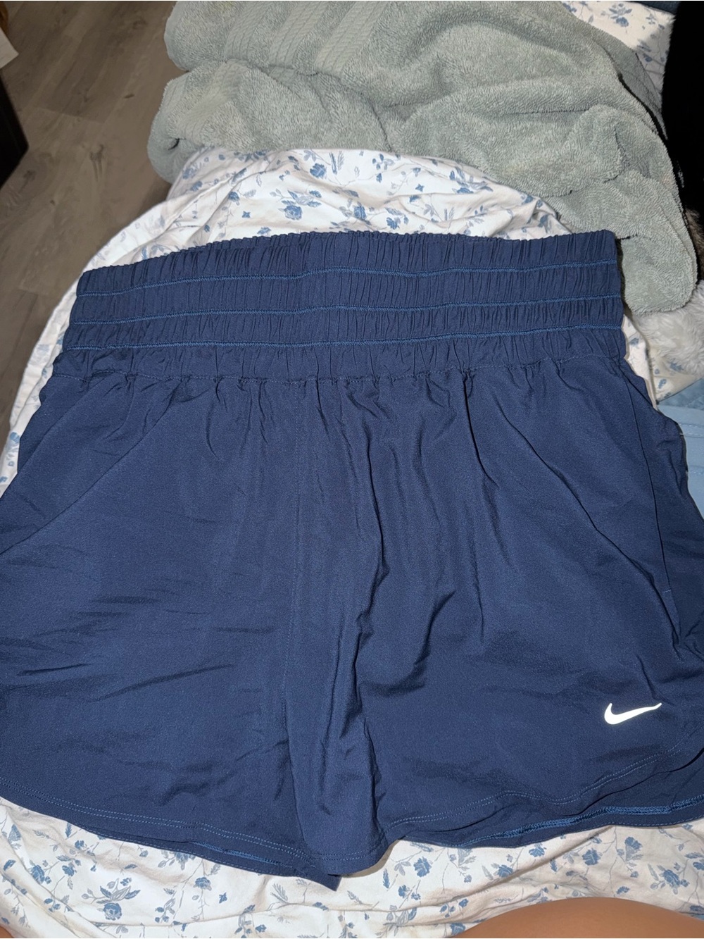 Nike Women's Navy Elastic Waistband Athletic Shorts with Swoosh